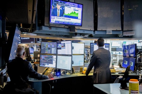 8u com Brasileiros protestam no portal da USTR com piadas e pedidos de prisão a Bolsonaro